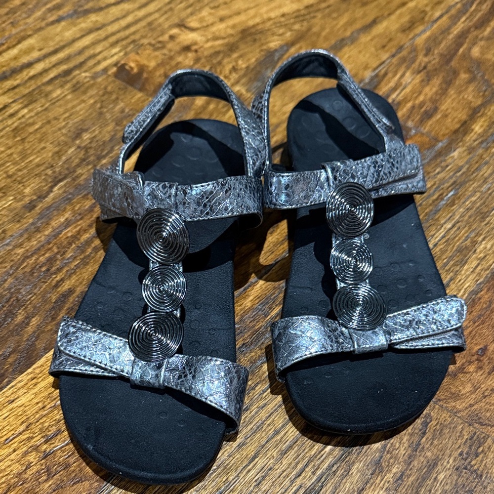 Vionic Women's Sandals - Metallic Silver and Black